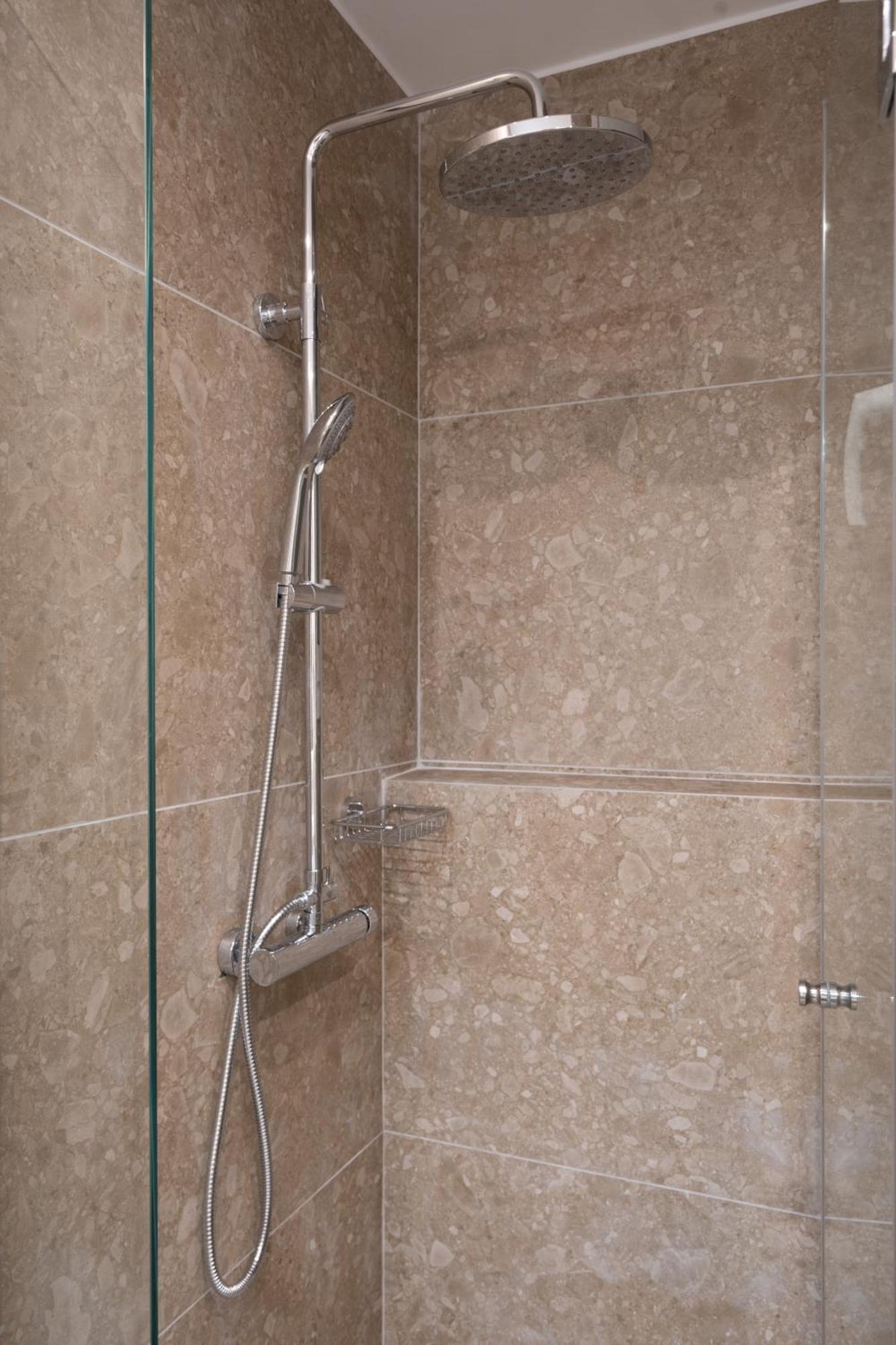 Apartament Luxury Next To The National Museum Atena