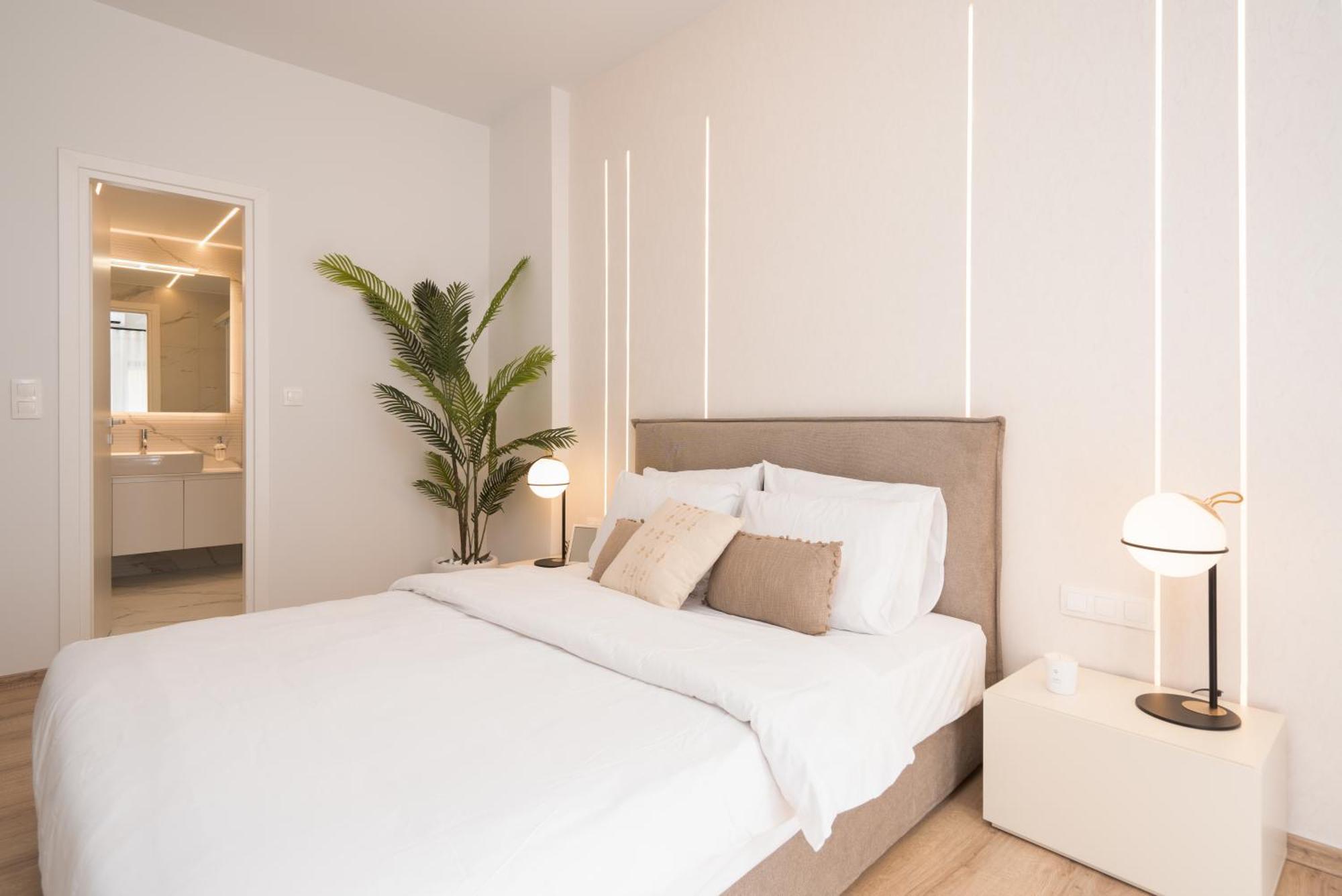 Luxury Next To The National Museum Athen
